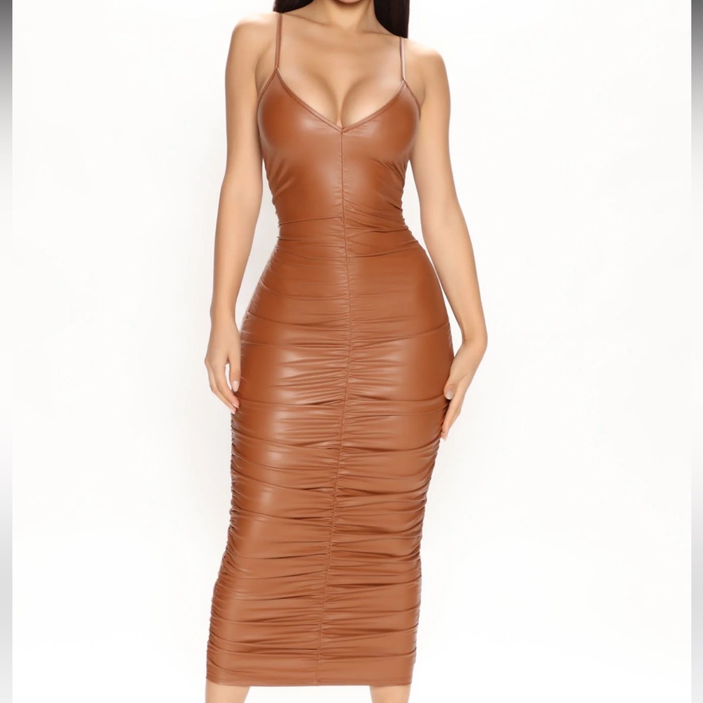 FASHION NOVA Dress
No Feelings Faux Leather Midi Dress - Cognac